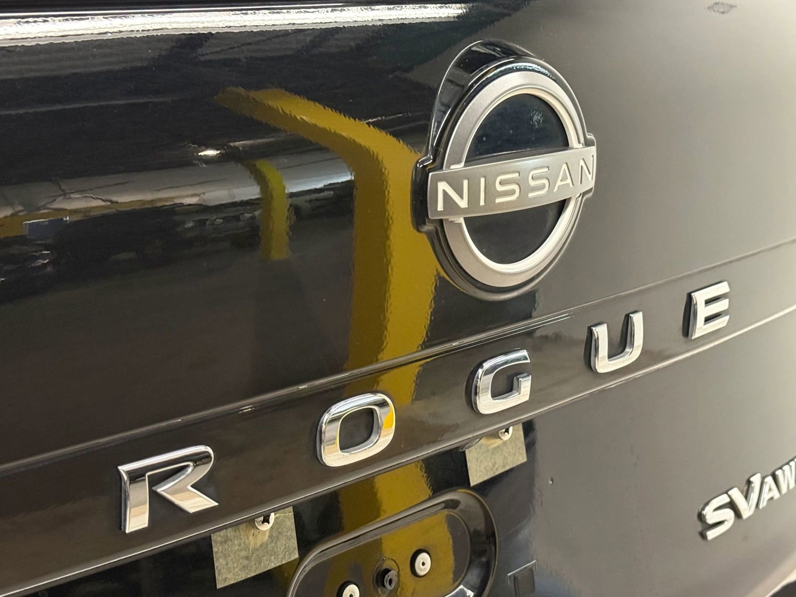 Used 2023 Nissan Rogue SV image 13