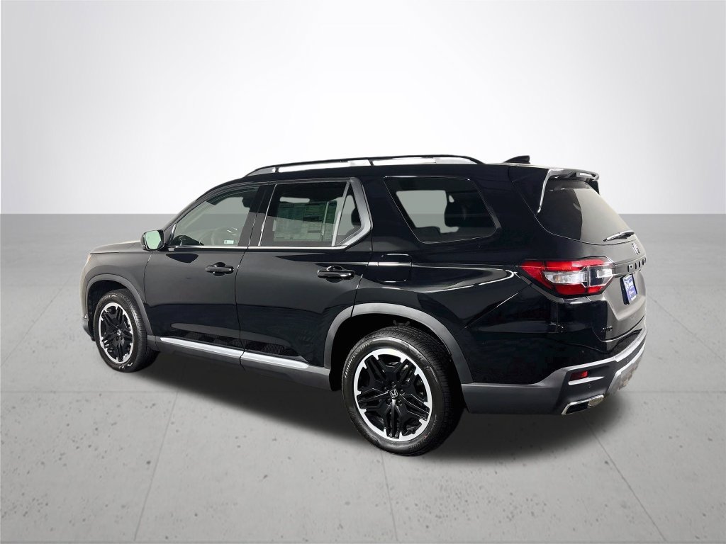 New 2026 Honda Pilot Touring image 8
