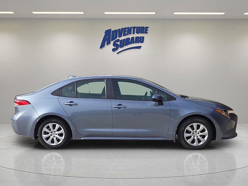 Used 2022 Toyota Corolla LE image 7