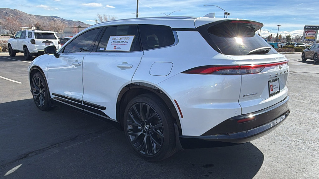 Certified 2025 Toyota Crown Signia w/ Advanced Technology Package image 5