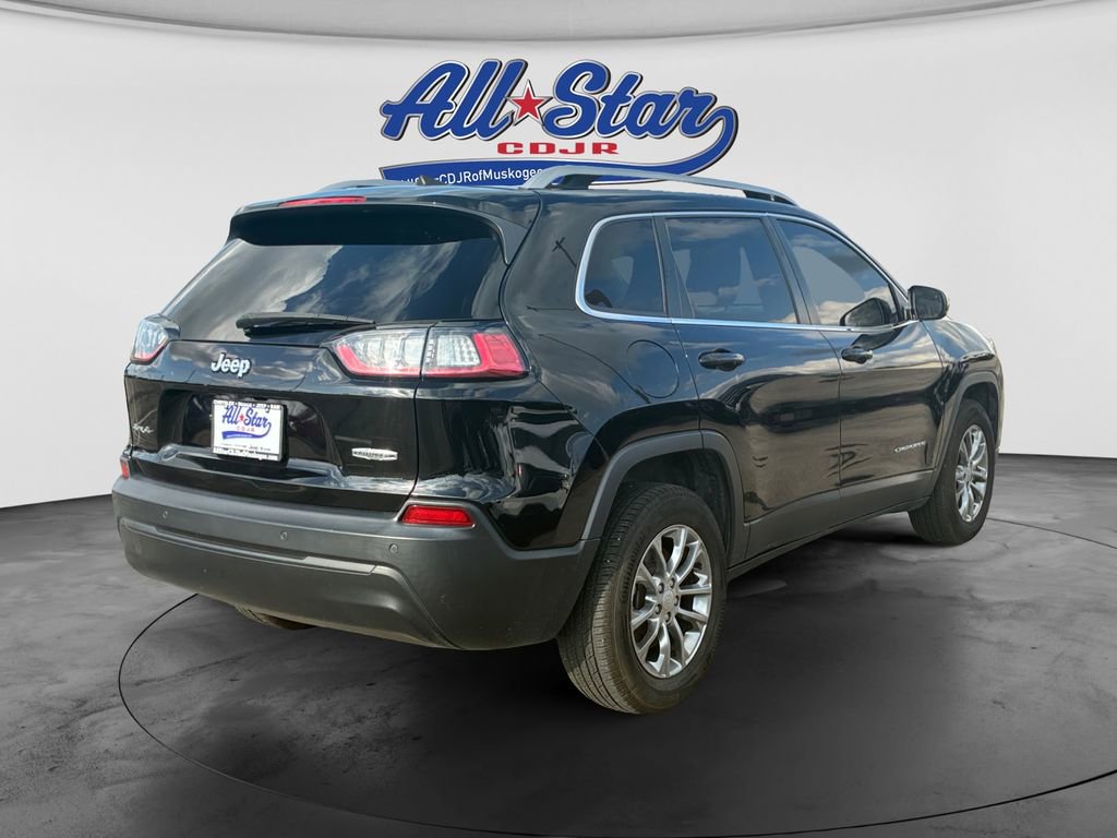 Used 2021 Jeep Cherokee Latitude Plus AWD/4WD image 7