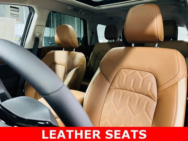 New 2026 Nissan Pathfinder Platinum image 3