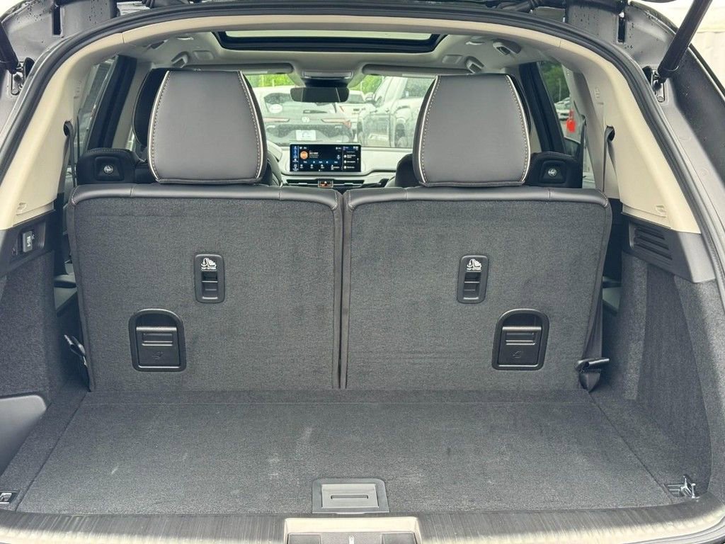 Certified 2026 Acura MDX SH-AWD w/ Advance Package image 5