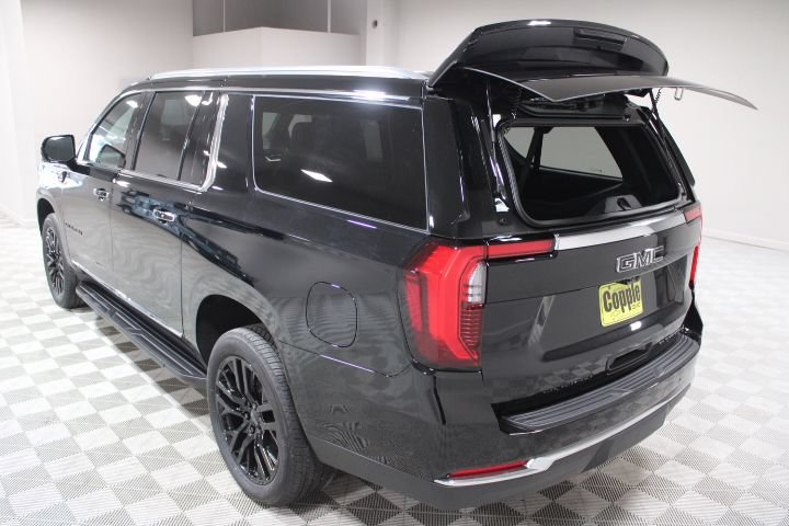 New 2026 GMC Yukon XL Elevation w/ Elevation Premium Package AWD/4WD image 14