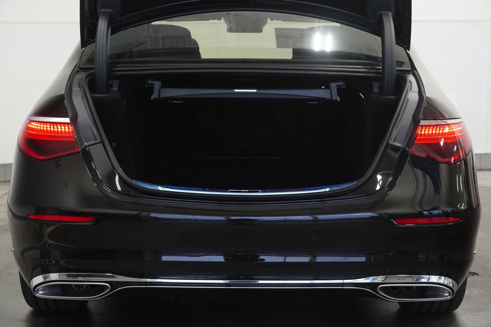 New 2026 Mercedes-Benz S 580 4MATIC Sedan image 34