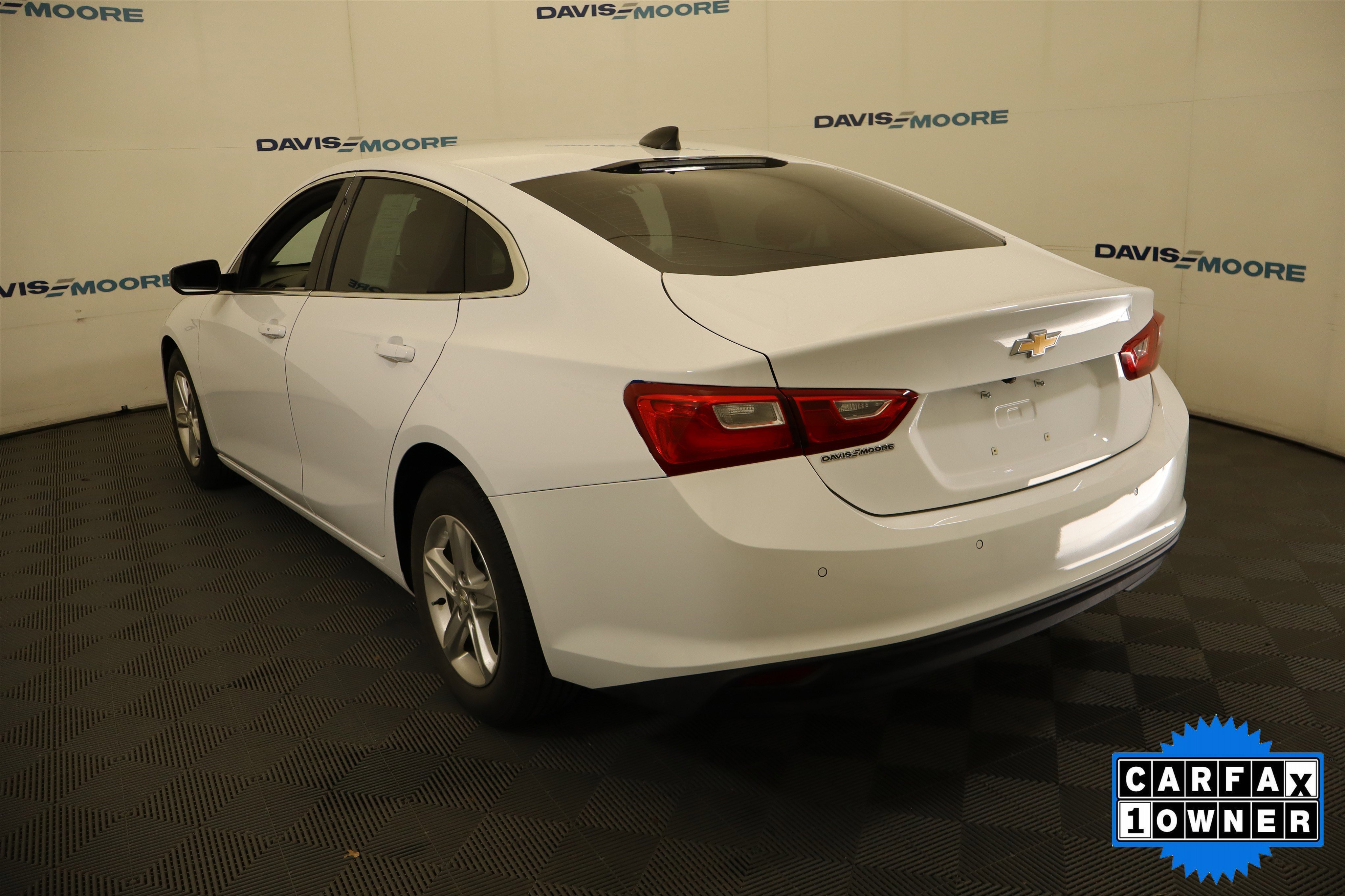 Used 2021 Chevrolet Malibu LS FWD image 10