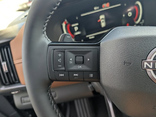 New 2026 Nissan Pathfinder Platinum AWD/4WD image 12