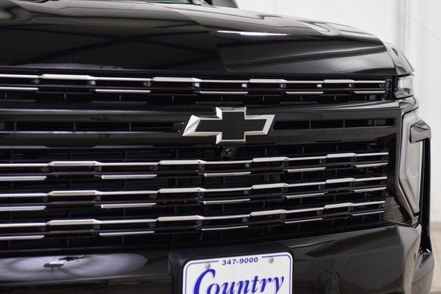 New 2026 Chevrolet Suburban High Country AWD/4WD image 11