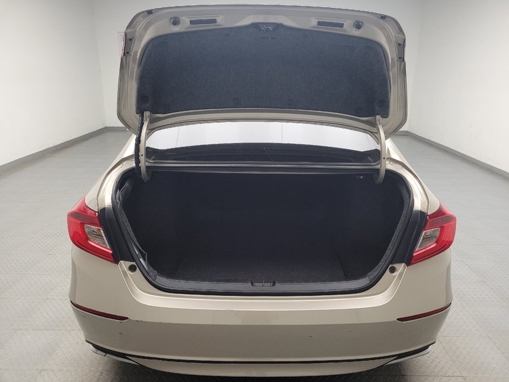 Used 2018 Honda Accord LX image 29