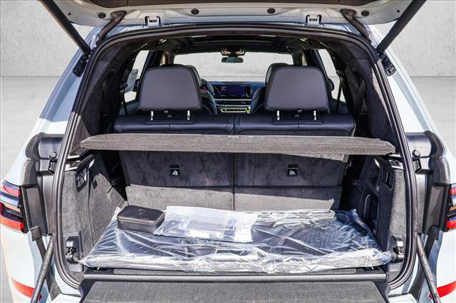 New 2027 BMW X7 xDrive40i w/ M Sport Package AWD/4WD image 21