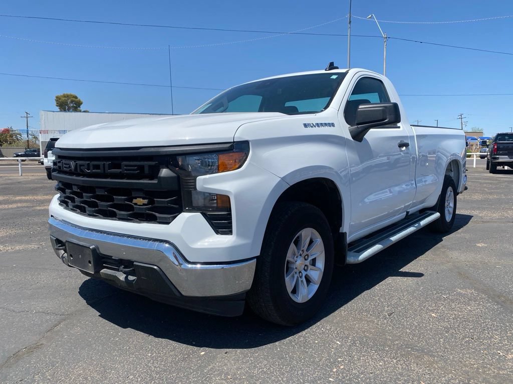Used 2025 Chevrolet Silverado 1500 W/T RWD image 2
