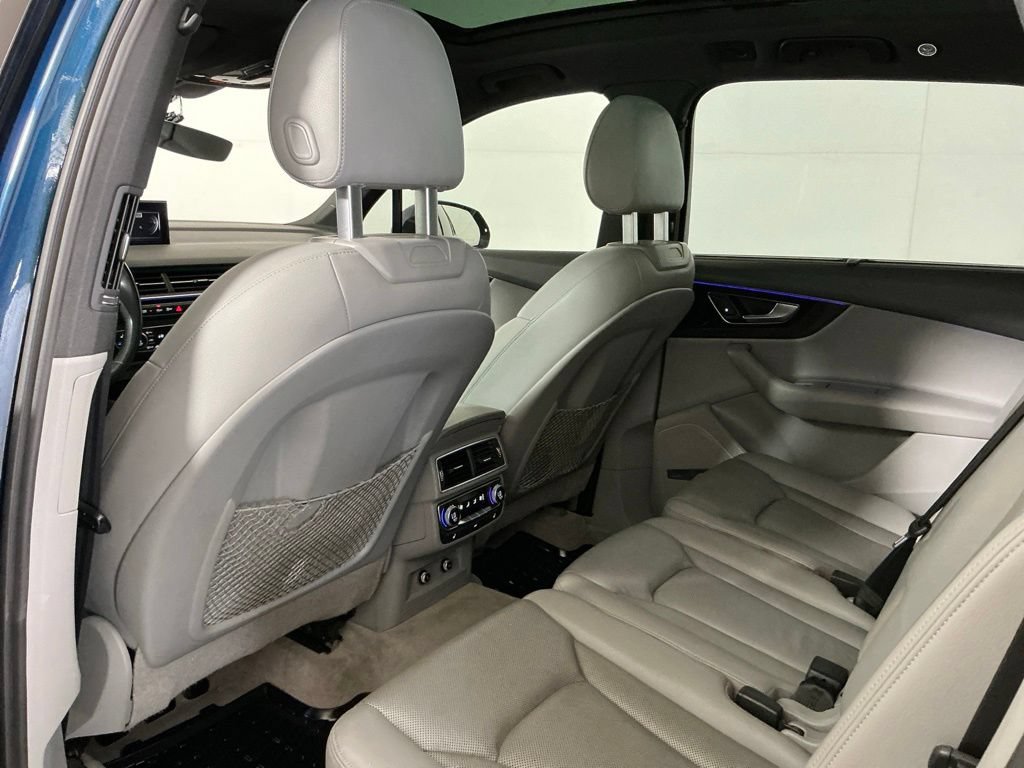 Used 2018 Audi Q7 3.0T Prestige w/ Prestige Package AWD/4WD image 26