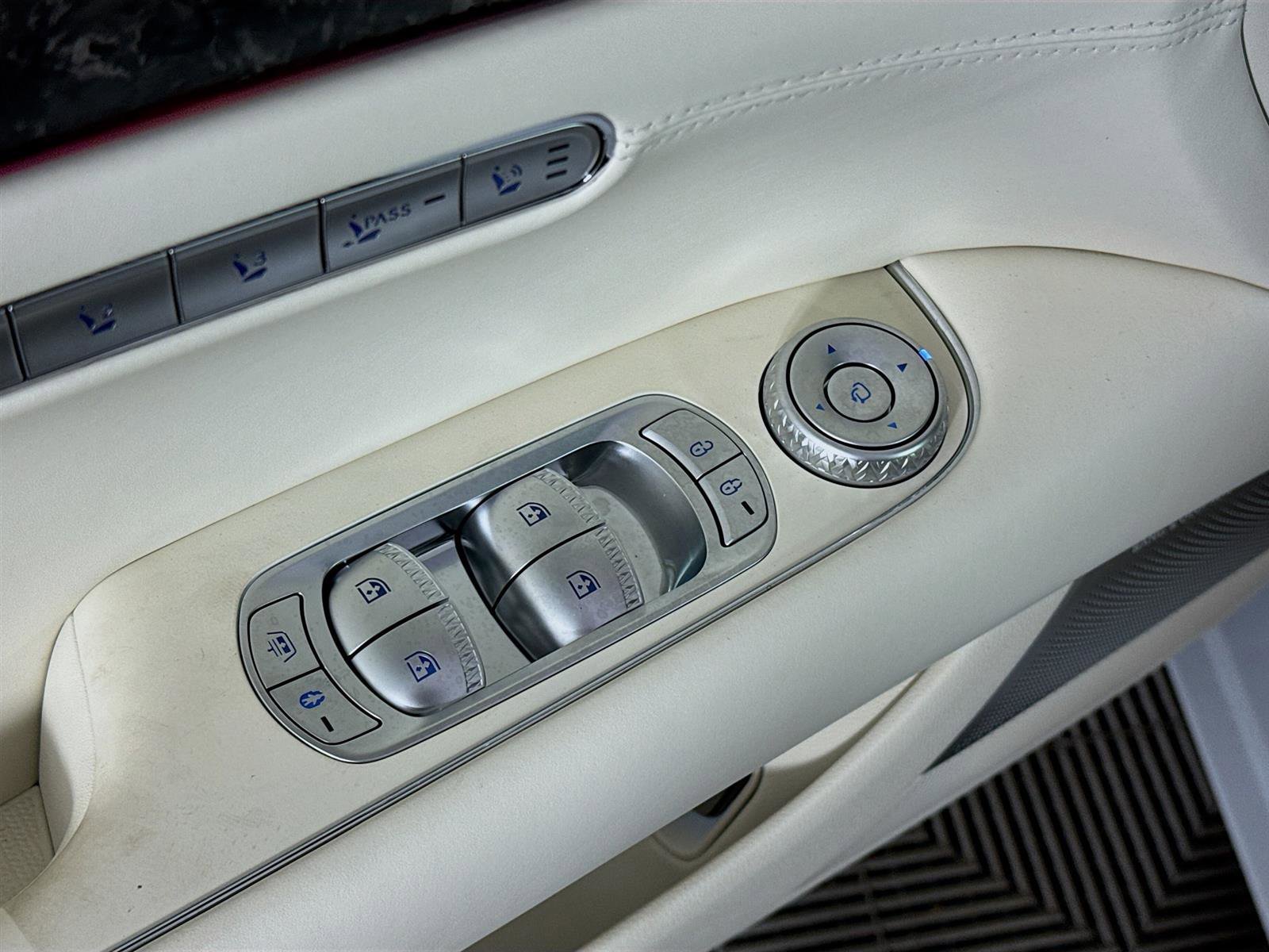 New 2025 Genesis G90 3.5T image 20