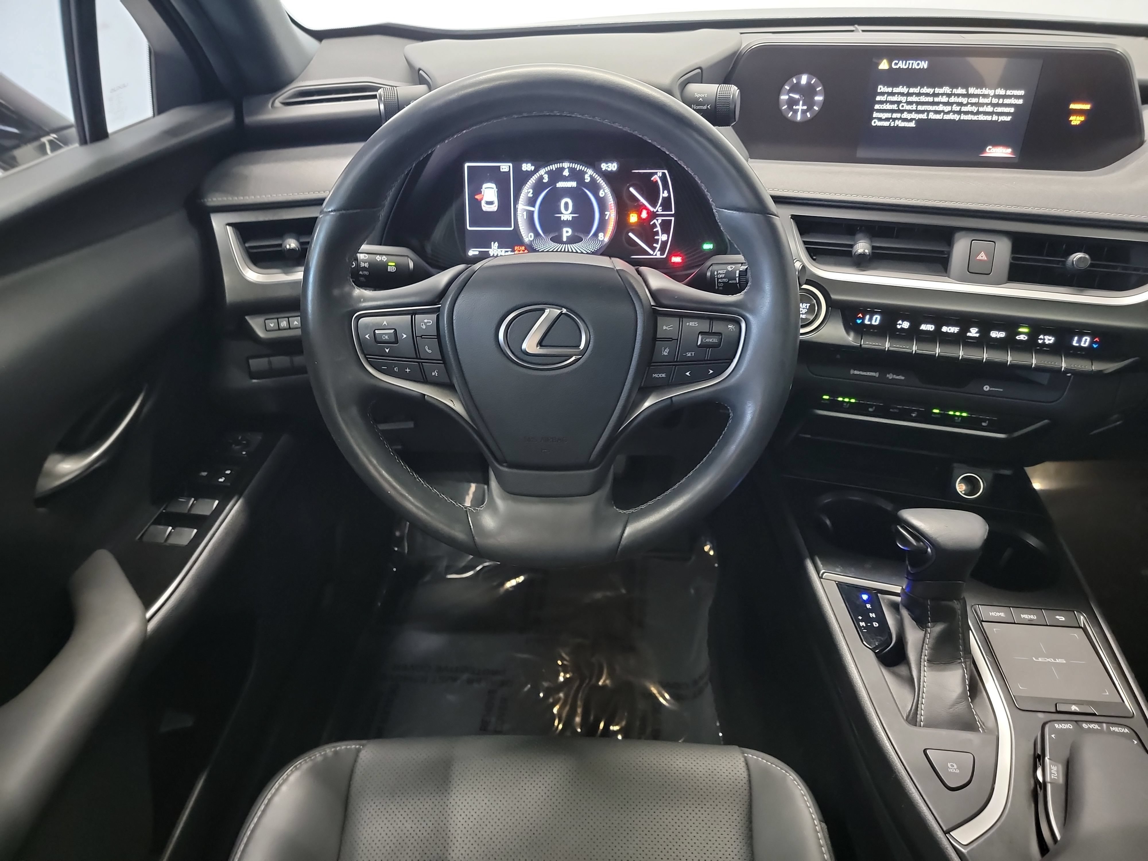 Used 2022 Lexus UX 200 w/ Premium Package FWD image 16