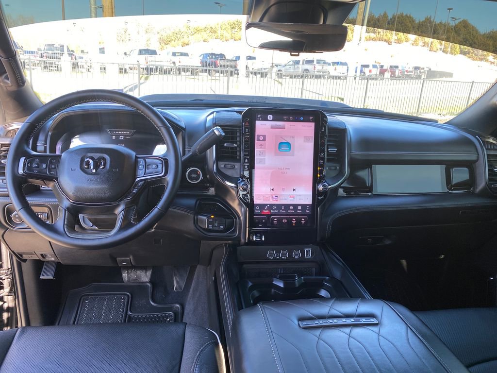 Used 2025 RAM 3500 Limited image 14