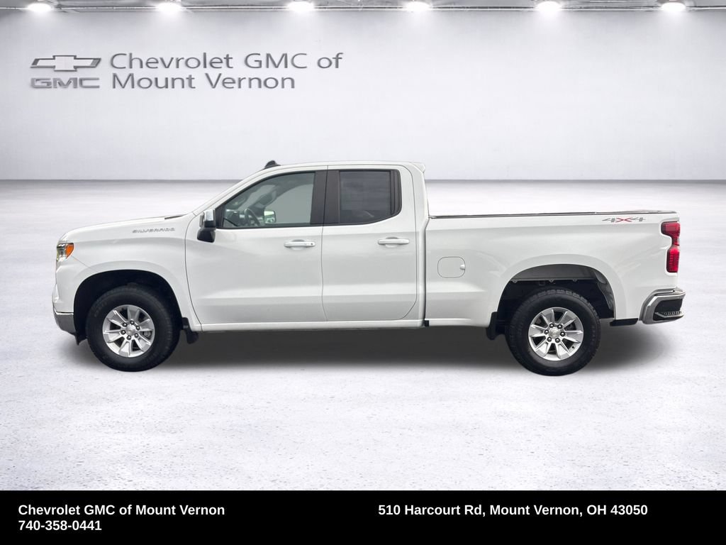 Used 2023 Chevrolet Silverado 1500 LT AWD/4WD image 2
