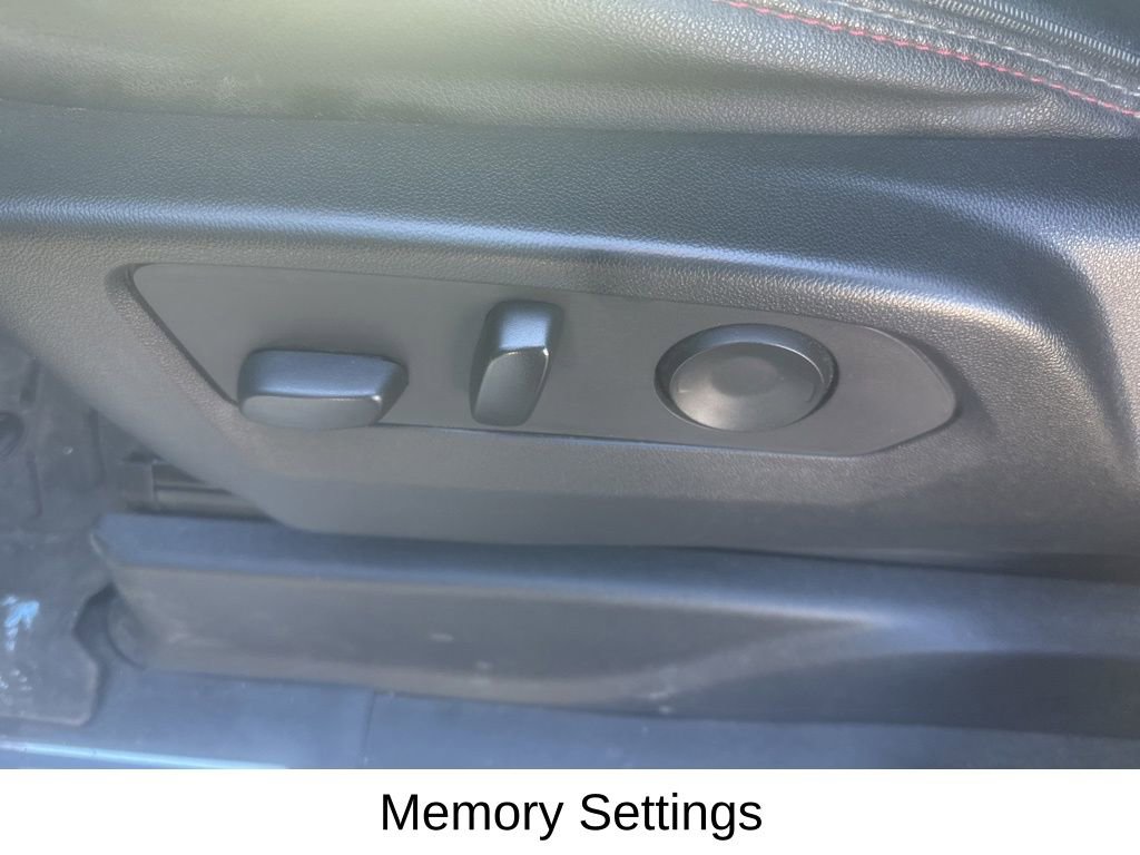 Certified 2022 Chevrolet Suburban RST w/ Sport Performance Package image 20