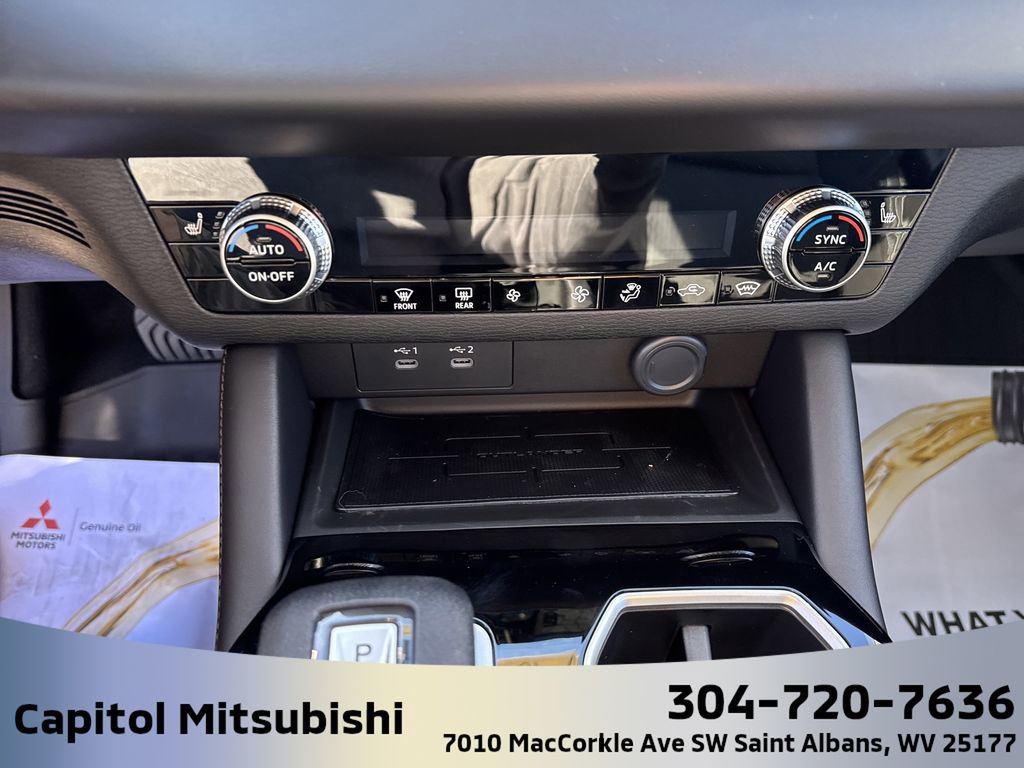 New 2025 Mitsubishi Outlander ES image 23