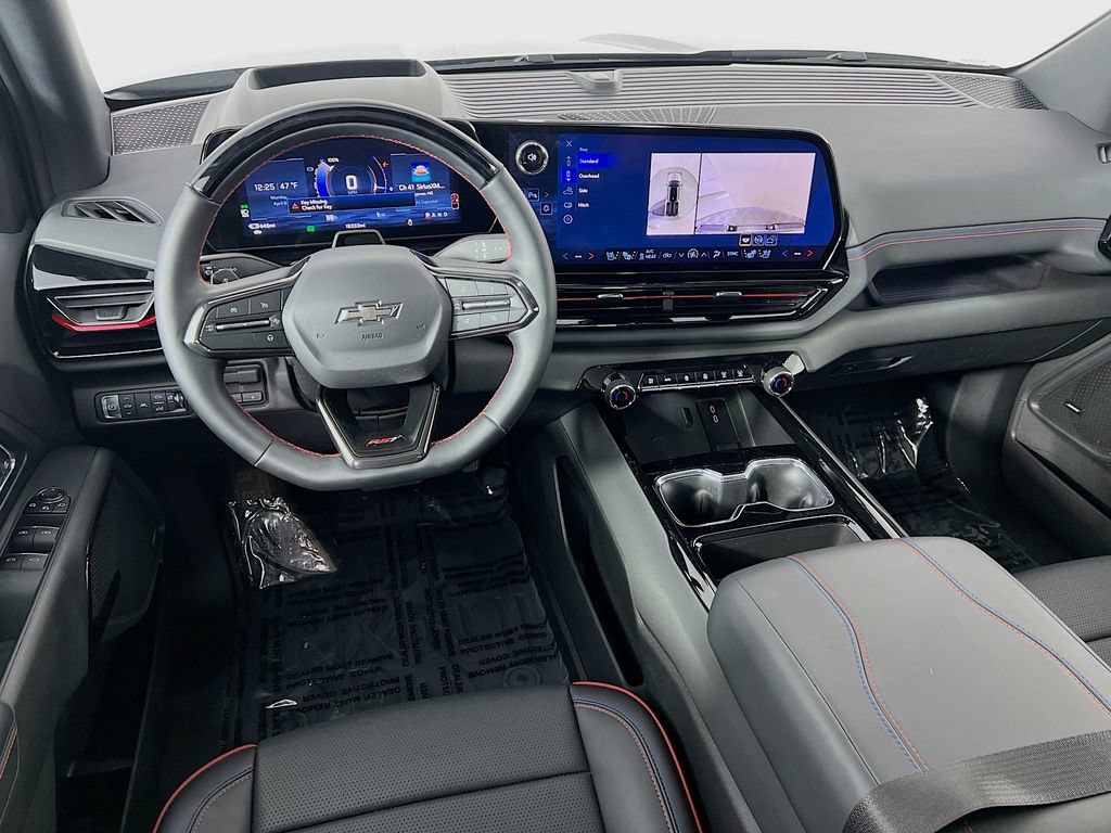 Certified 2025 Chevrolet Silverado EV RST AWD/4WD image 22