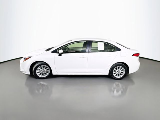 Used 2021 Toyota Corolla LE w/ LE Convenience Package FWD image 5