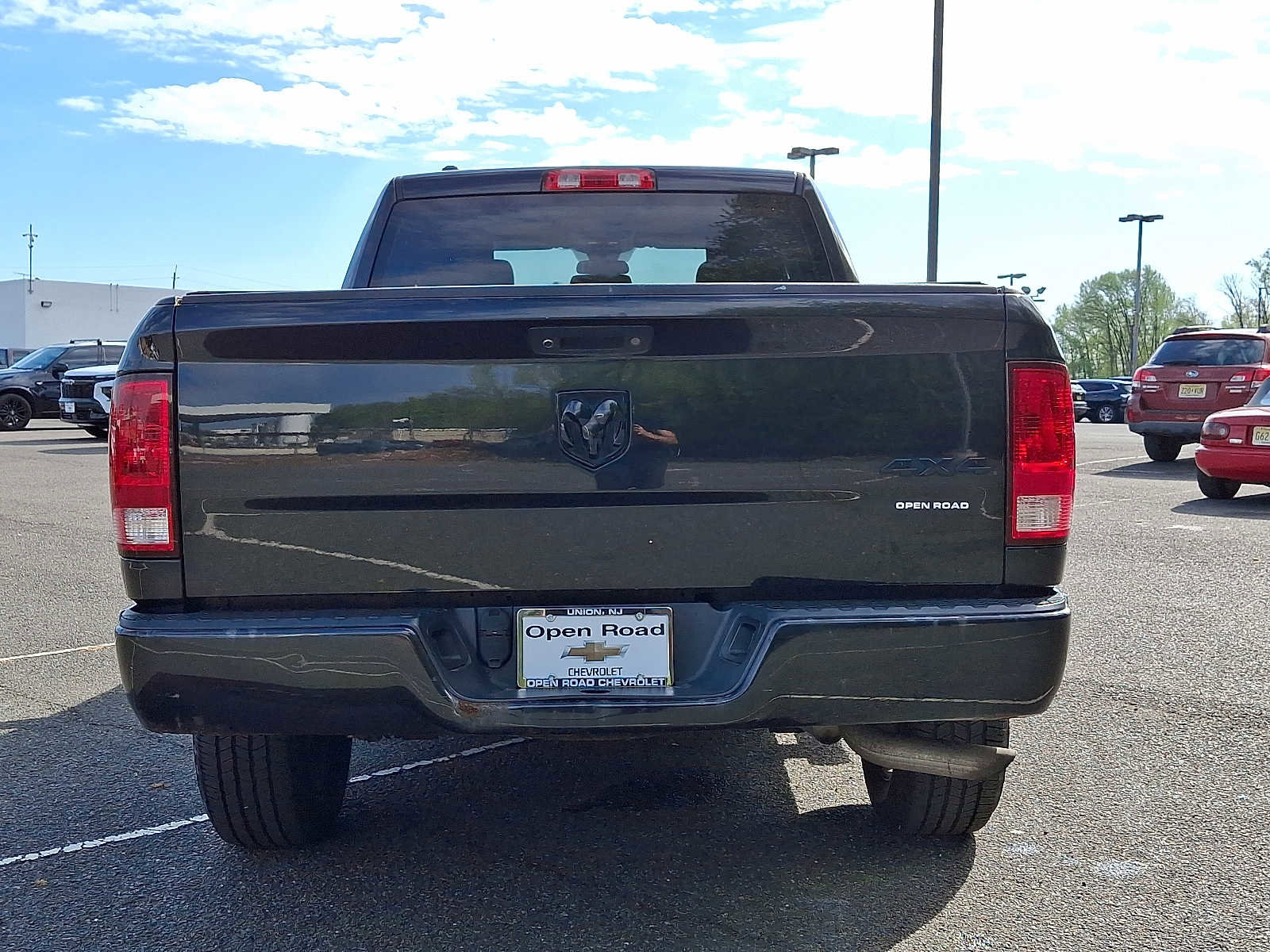 Used 2017 RAM 1500 Express w/ Black Ram 1500 Express Group AWD/4WD image 6