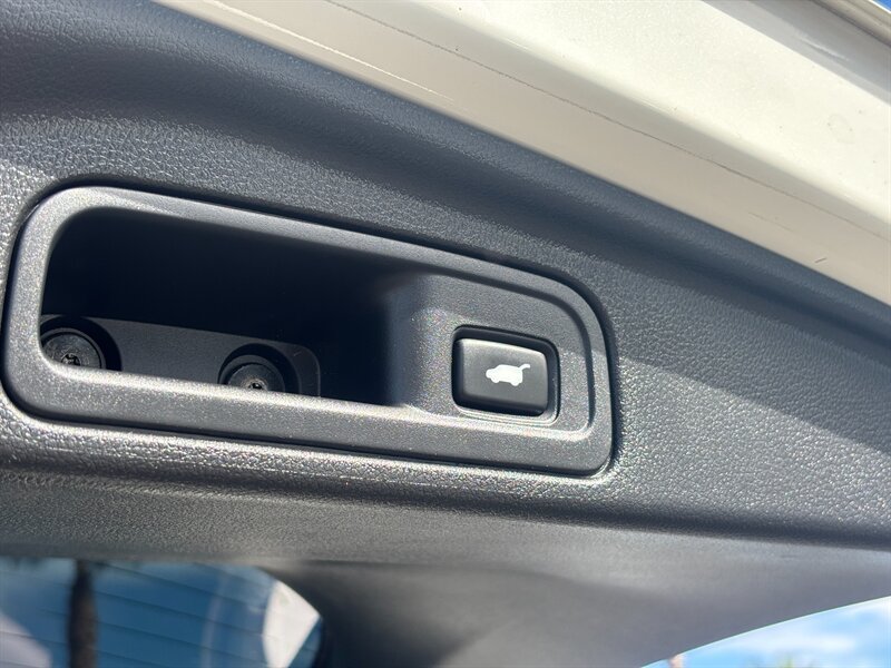 Used 2018 Honda Pilot EX-L image 11