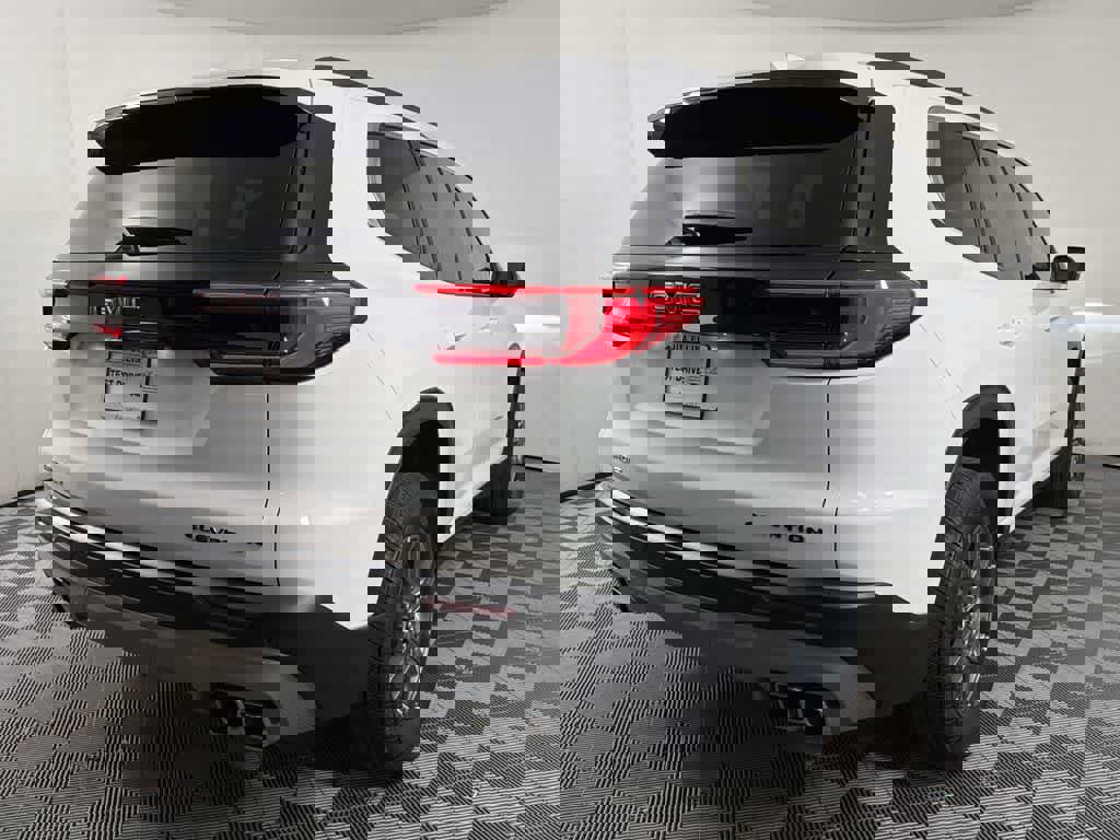 New 2025 GMC Acadia Elevation image 11