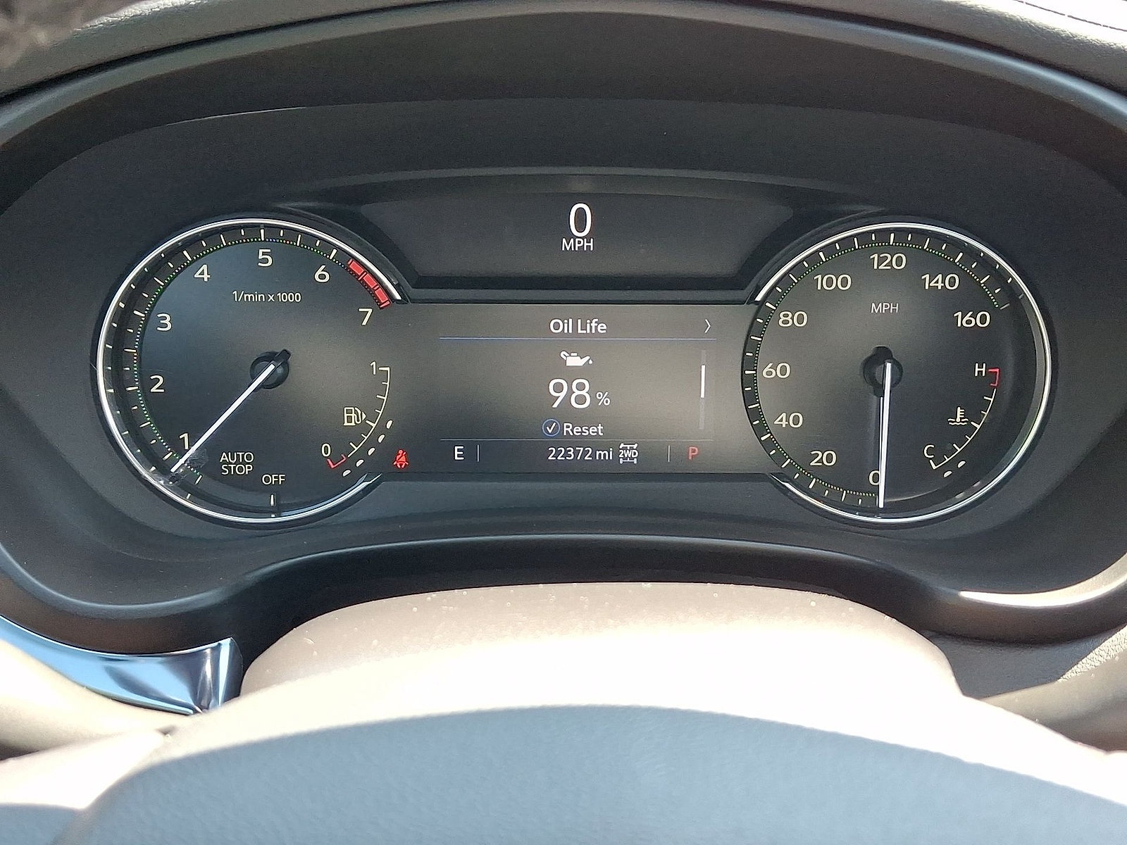 Used 2023 Cadillac XT4 Luxury w/ LPO, Onyx Lite Package AWD/4WD image 13