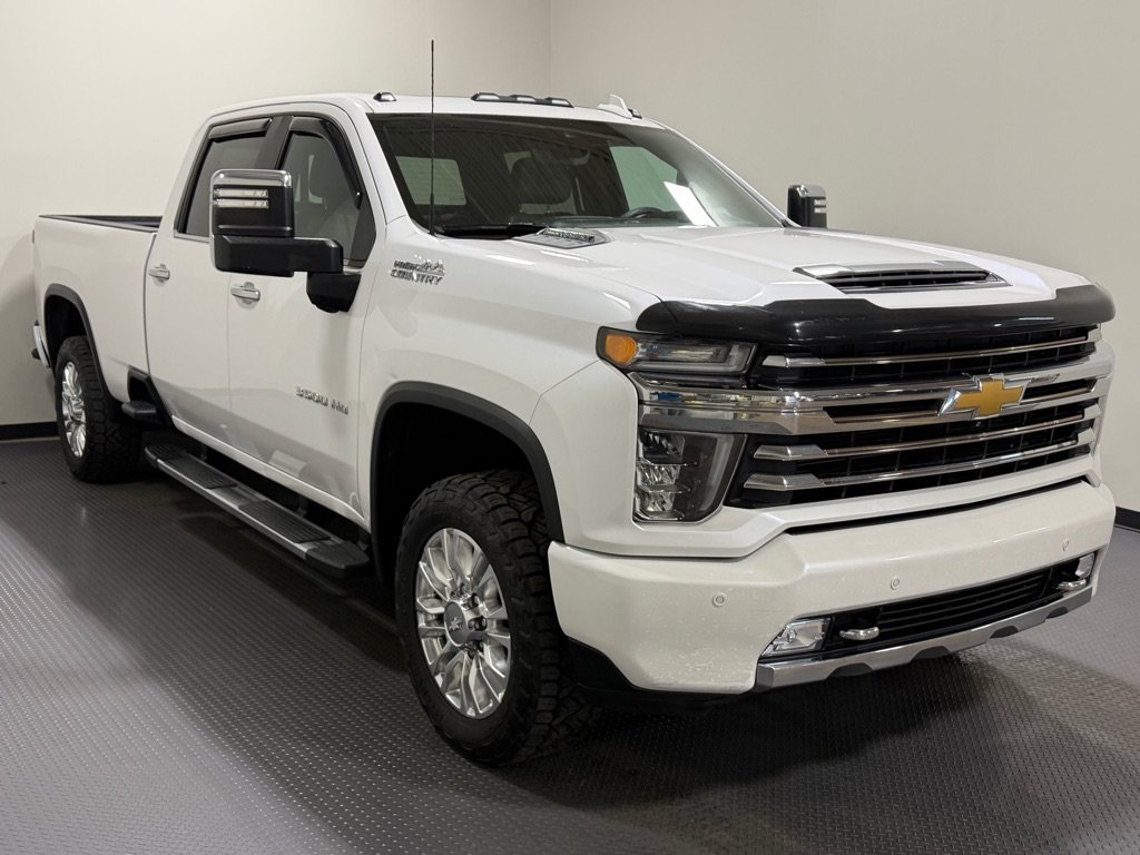 Used 2020 Chevrolet Silverado 3500 High Country w/ Z71 Off-Road Package AWD/4WD image 4