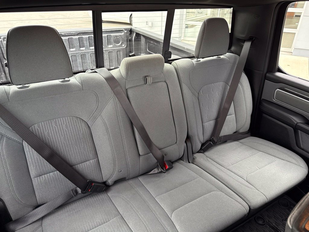 Used 2021 RAM 1500 Big Horn AWD/4WD image 34