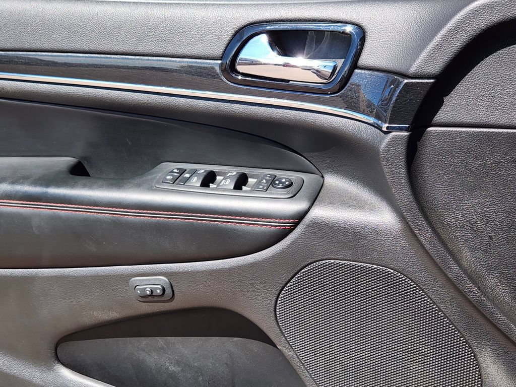 Used 2021 Jeep Grand Cherokee Trailhawk w/ Trailhawk Luxury Group AWD/4WD image 13