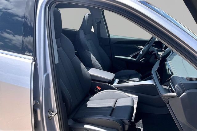 Used 2025 Audi Q5 Premium Plus w/ Premium Plus AWD/4WD image 7