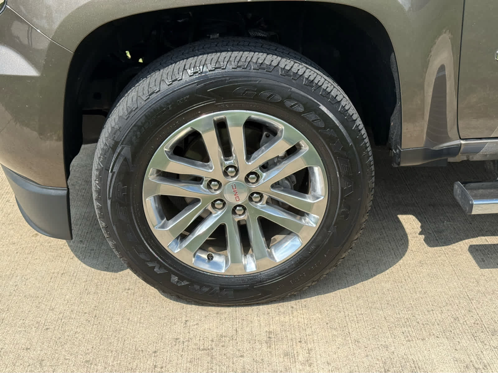 Used 2015 GMC Canyon SLT AWD/4WD image 10