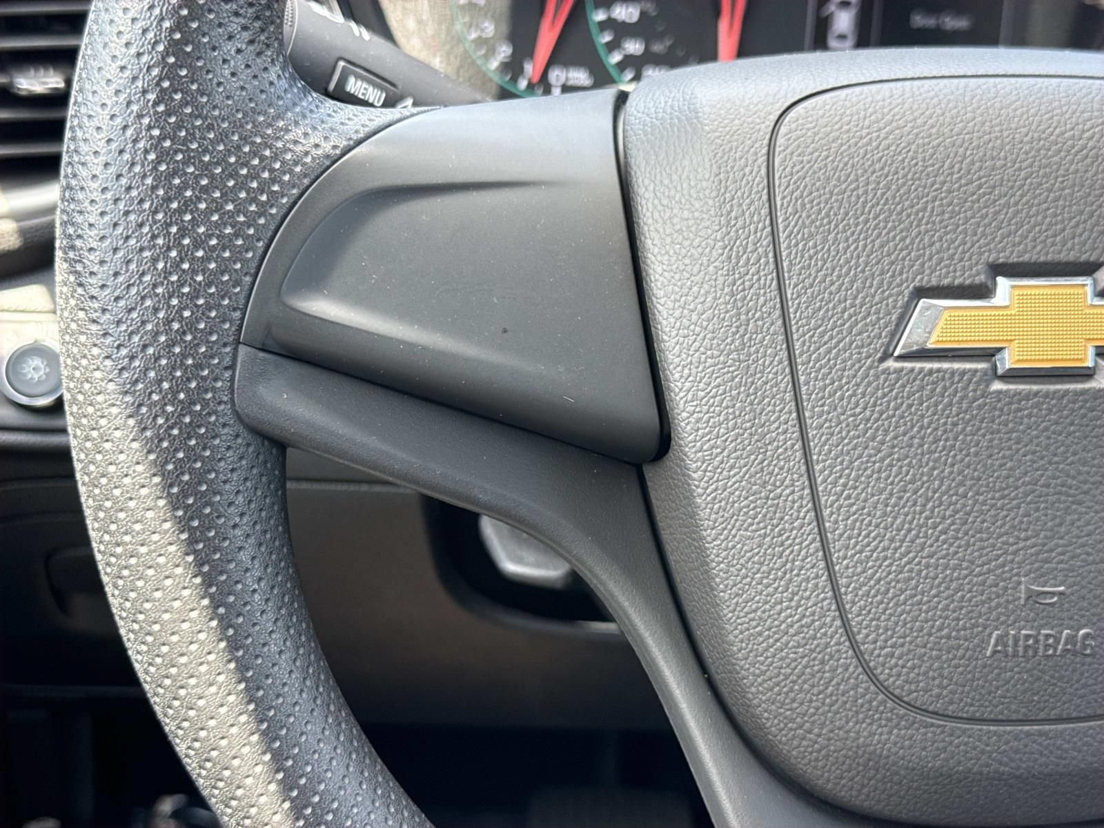 Used 2021 Chevrolet Trax LS AWD/4WD image 15