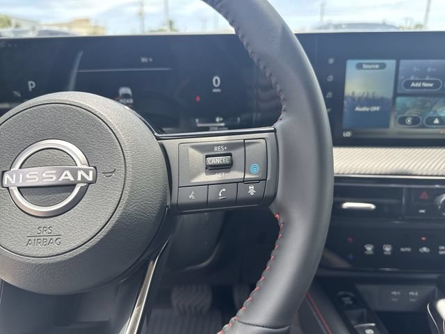 New 2025 Nissan Kicks SR FWD image 17