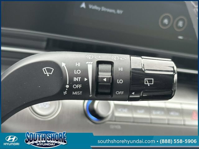 Certified 2025 Hyundai Kona SEL AWD/4WD image 27