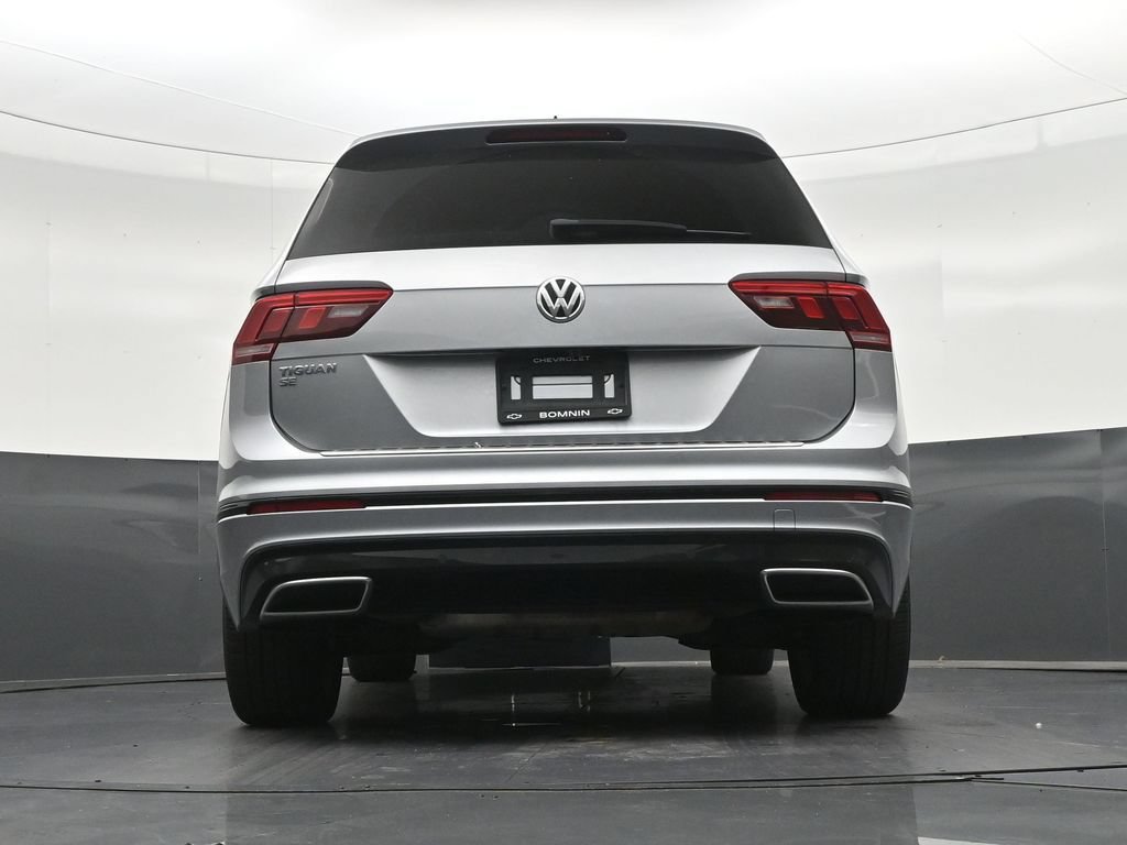 Used 2021 Volkswagen Tiguan SE R-Line FWD image 26