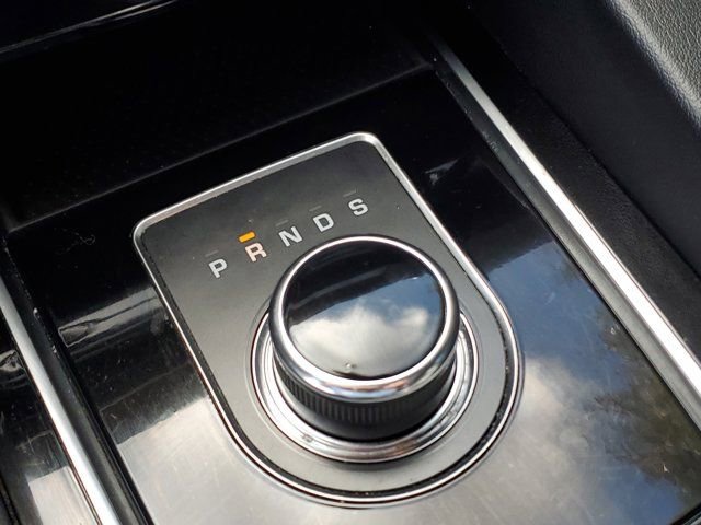 Used 2019 Jaguar F-PACE S image 27