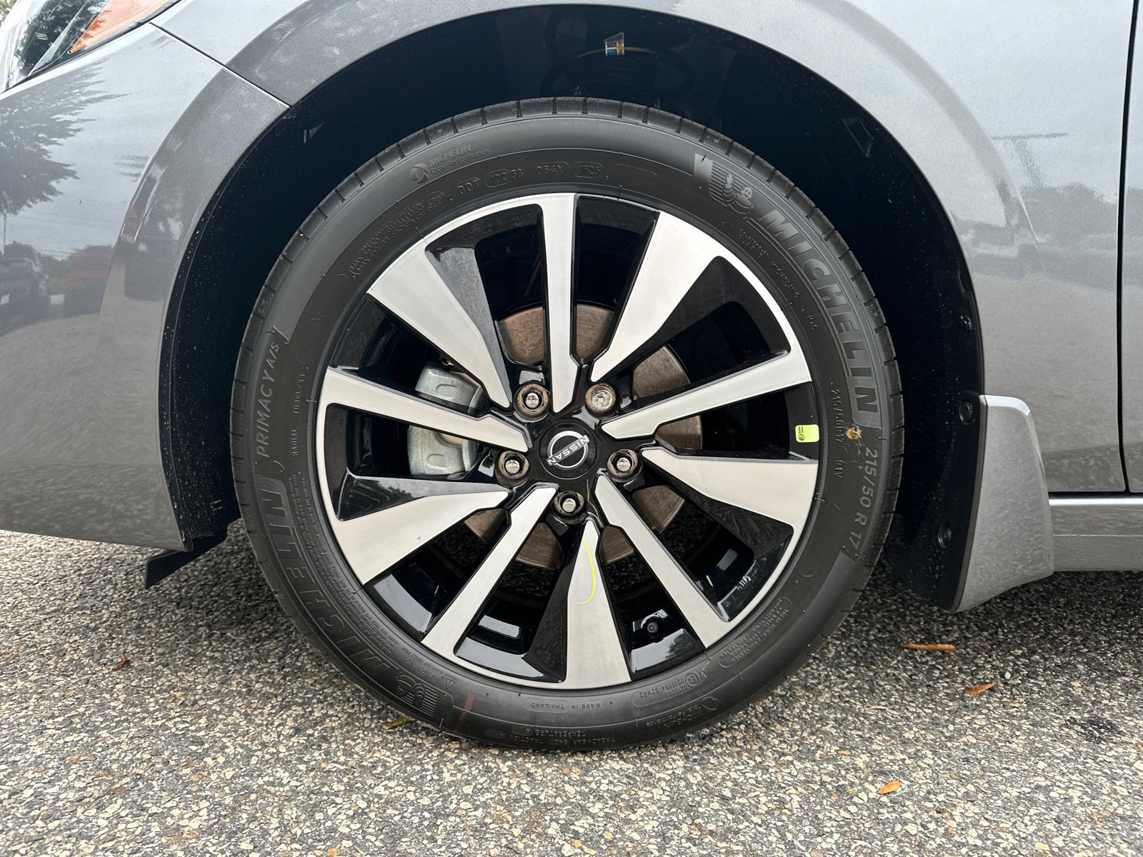 New 2025 Nissan Sentra SV w/ SV Premium Package image 11