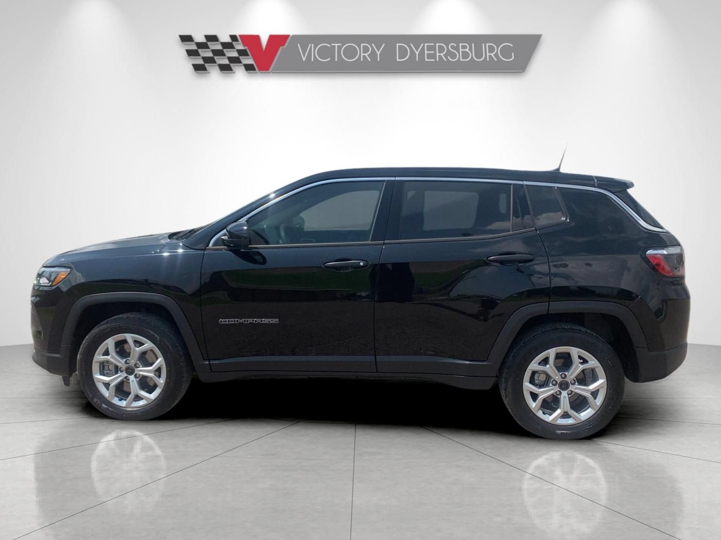 Used 2025 Jeep Compass Sport AWD/4WD image 7