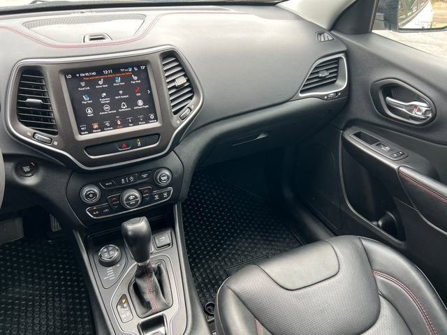 Used 2022 Jeep Cherokee Trailhawk w/ Trailhawk Elite Value Package image 36
