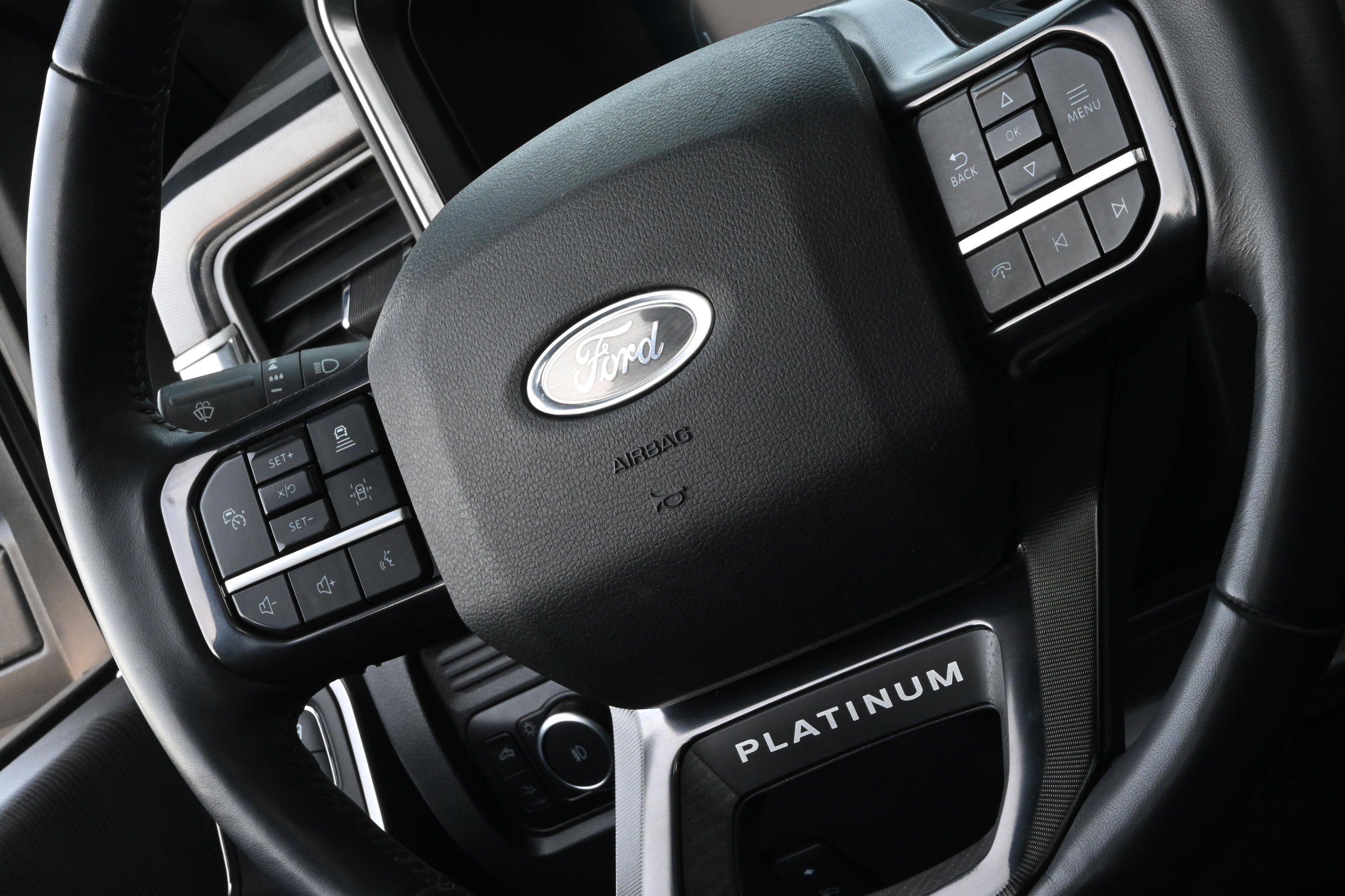 Used 2025 Ford F250 Platinum image 27