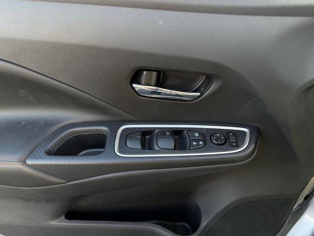 New 2025 Nissan Versa SR w/ Trunk Package FWD image 19