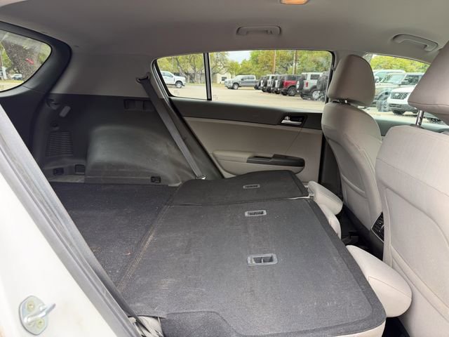 Used 2017 Kia Sportage LX w/ LX Popular Package image 16