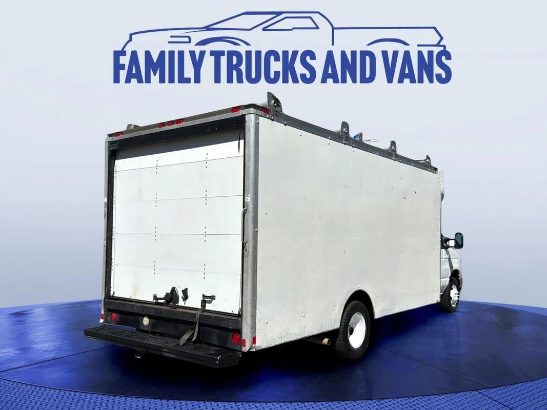 Used 2013 Ford E-350 and Econoline 350 Super Duty image 5