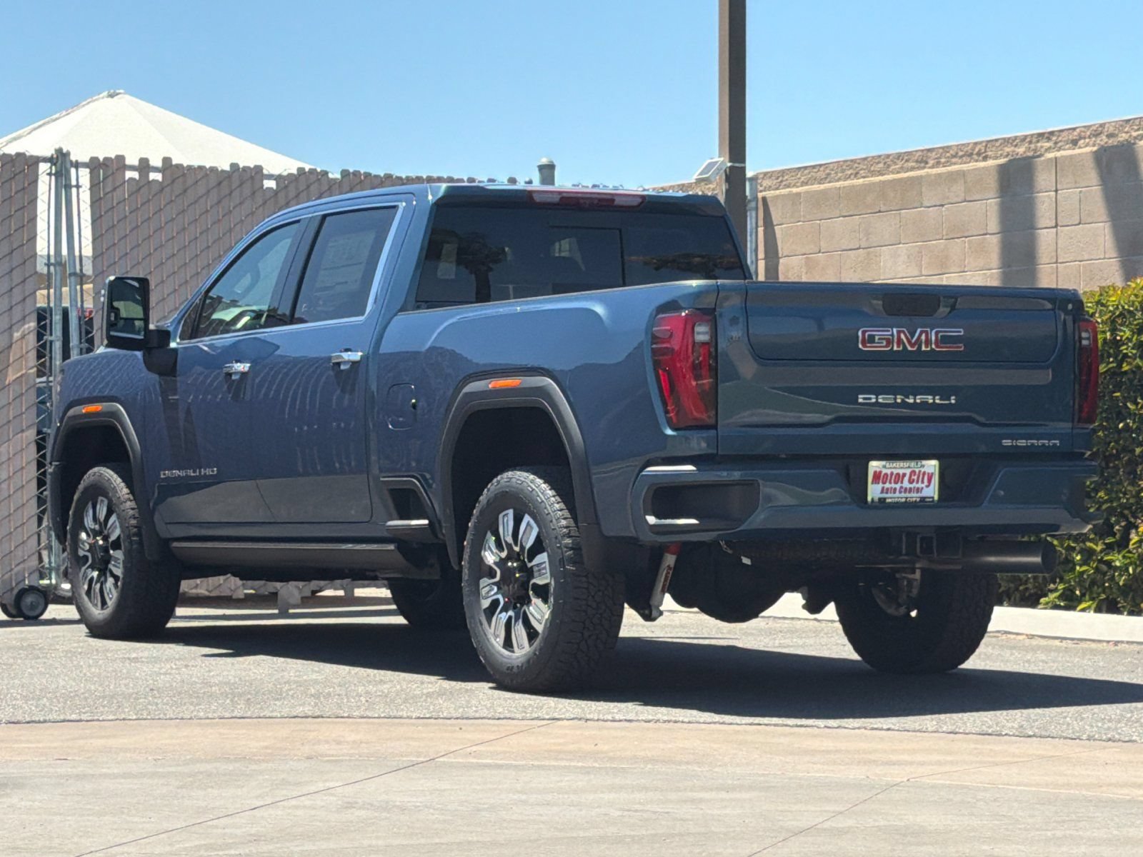 New 2026 GMC Sierra 3500 Denali w/ Denali Reserve Package AWD/4WD image 6