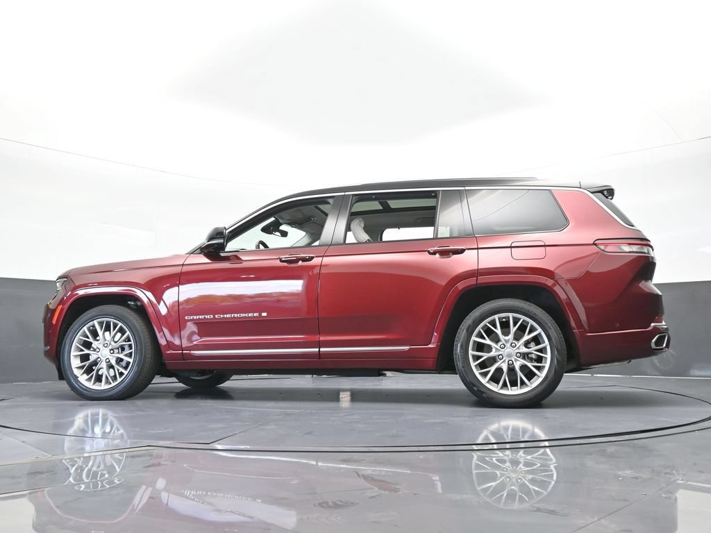 Used 2023 Jeep Grand Cherokee L Summit w/ Luxury Tech Group V AWD/4WD image 67