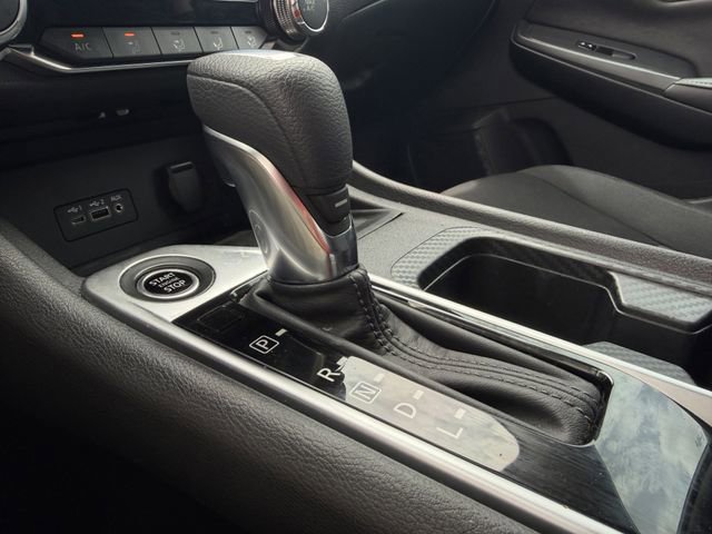 Used 2022 Nissan Sentra SV w/ Trunk Package FWD image 19