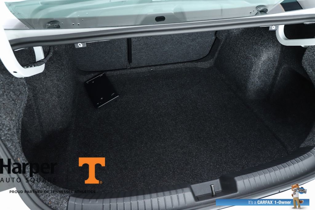 Used 2024 Volkswagen Jetta SE w/ Panoramic Sunroof Package image 29