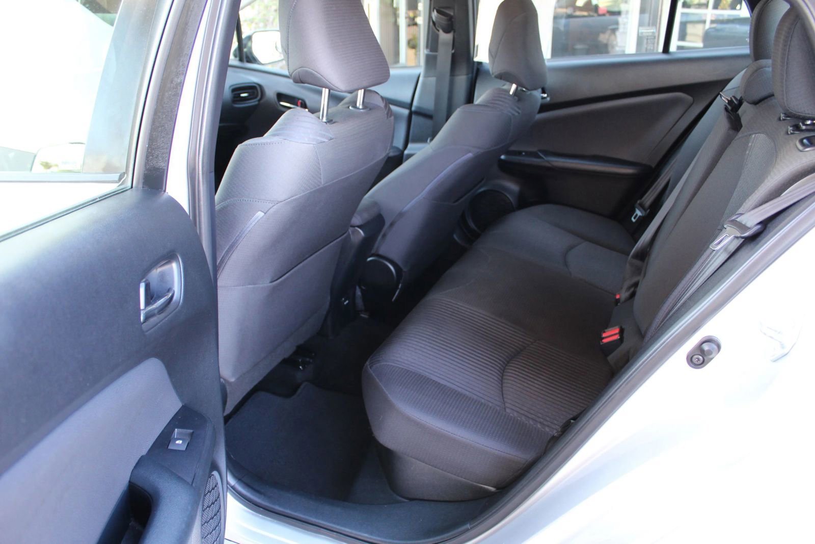 Used 2017 Toyota Prius Four FWD image 12